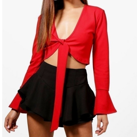 𝅺NWT- Boohoo-KATIE Petite Tie Front Frill Sleeve Top - Picture 1 of 6